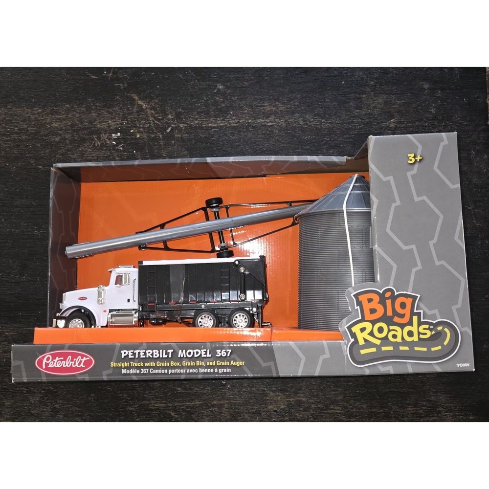 NEW 1/32nd Peterbilt Model 367 Straight Truck with Grain Box, Bin, & Auger 46501